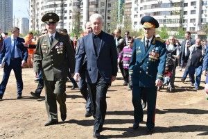 07 Мая 2015 Мэр Москвы Сергей Собянин принял участие в закладке парка 70-летия Победы.