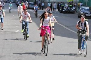 В велопараде в Москве примут участие более десяти тысяч человек