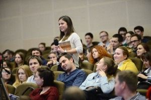 Дата: 17.12.2015, Время: 20:04 Александр Куприянов читает лекцию в Центре молодежного парламентаризма