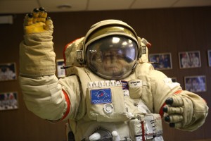 Библиотека имени Чернышевского проведет час истории «Человек в космосе»