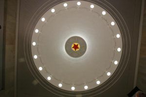 На «Серпуховской» установили энергосберегающие лампы