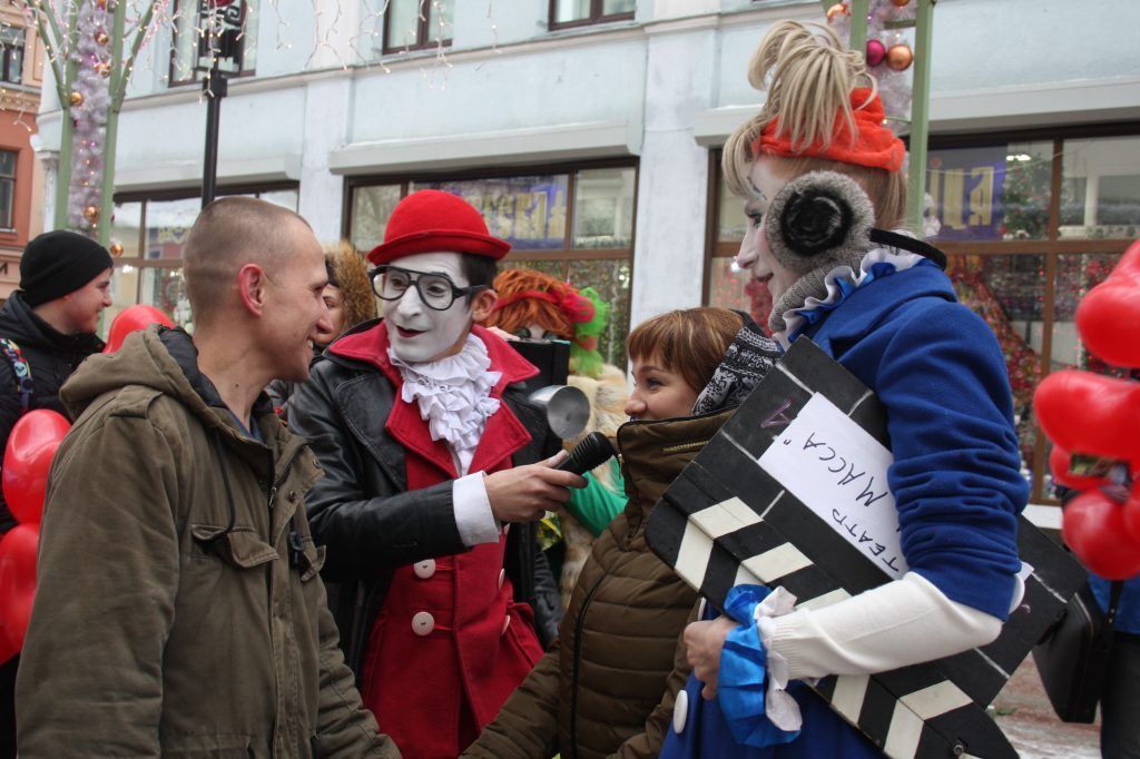 Клоунада в москве. Политическая клоунада России. Клоунада политиков. Единая Россия клоунада. Устроили клоунаду.