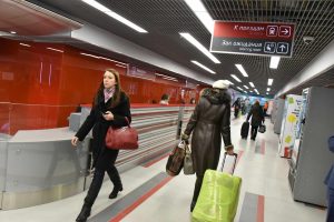 Уточняется, что на Павелецком вокзале появится три стойки для подзарядки гаджетов. Фото: «Вечерняя Москва»