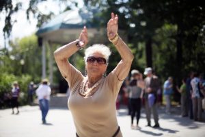 Танцевальная программа для пожилых москвичей пройдут в районе. Фото: архив, «Вечерняя Москва»