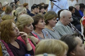 Поговорить о благотворительности горожан пригласили в Толстовский центр на Пятницкой. Фото: Анна Быкова