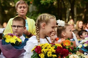 Ученики районной школы примут участие в торжественной линейке. Фото: Пелагия Замятина, «Вечерняя Москва»