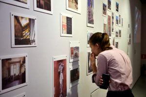 Сотрудники Бахрушинского музея приняли участие в подготовке выставки. Фото: Анна Быкова