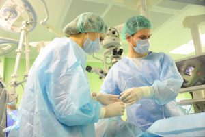 Медицинские работники успешно провели сложную операцию в Морозовской больнице. Фото: Светлана Колоскова, «Вечерняя Москва»