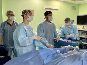 Специалисты Морозовской больницы рассказали про операционный блок. Фото взято с официальной страницы медицинского учреждения в социальной сети
