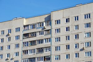 Сотрудники «Жилищника» проверили отселенные здания в районе. Фото: Анна Быкова, «Вечерняя Москва»