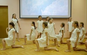 Сотрудники ЦДТ пригласили на танцевальные репетиции. Фото: Анна Быкова, «Вечерняя Москва»