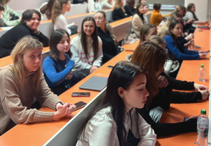 Студенты РЭУ посетили мастер-класс от переводчика. Фото: сайт образовательного учреждения