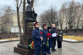 Память блокадников почтили в районе. Фото: страница управы в социальных сетях