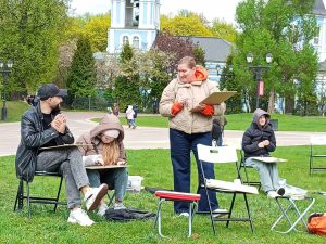 «Большой московский пленэр» состоялся в «Царицыно». Фото: страница школы №518 в социальных сетях