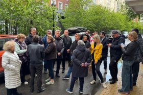 Глава управы района Замоскворечье провел встречу с жильцами. Фото: страница управы района Замоскворечье в социальных сетях
