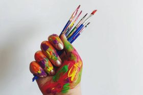 Вернисаж выставки современных художников состоится в Книжной палате. Фото: Татьяна Петрыкина, «Вечерняя Москва»