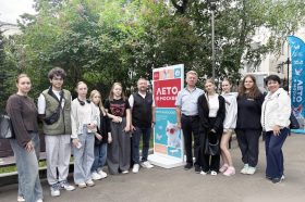 Студенты КМБ №4 приняли участие в открытии «Лето в Москве». Фото: страница Колледжа малого бизнеса №4 в социальных сетях