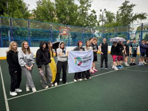 Члены Молодежной палаты района Замоскворечье помогли провести спортивное мероприятие. Фото: страница Молодежной палаты района Замоскворечье в социальных сетях