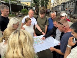 Работы по благоустройству обсудили на Космодамианской набережной. Фото: страница управы района Замоскворечье в социальных сетях
