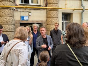 Регулярный обход территории провел глава управы района Замоскворечье. Фото: страница управы района Замоскворечье в социальных сетях
