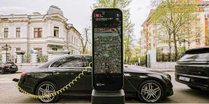 Электромобиль можно теперь зарядить в районе Замоскворечье. Фото: пресс-служба Департамента транспорта и развития дорожно-транспортной инфраструктуры города Москвы