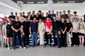 Студенты РЭУ встретились с чемпионом мира по боксу. Фото: сайт Российского экономического университета имени Георгия Плеханова