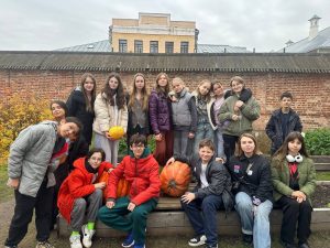 Ученики школы №518 совершили путешествие в Ростов Великий. Фото: страница школы №518 в социальных сетях.