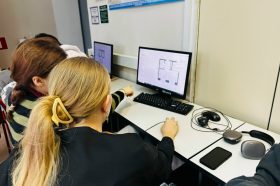 Первокурсники колледжа №4 сделали свои первые шаги в графическом дизайне. Фото: официальная страница колледжа в социальных сетях