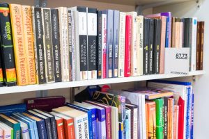 Персональная выставка откроется в библиотеке №13. Фото: Ксения Догонашева, «Вечерняя Москва»