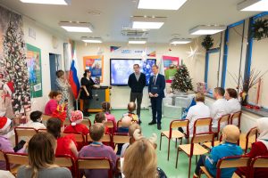 Творческое представление для детей показали в Морозовской больнице. Фото: Телеграм-канал Морозовской ДГКБ ДЗМ