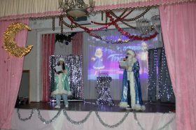 Новогодние студенческие вечеринки провели в колледже малого бизнеса №4. Фото: страница колледжа малого бизнеса №4 в социальных сетях