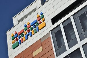 Встреча пациентов с фигуристом прошла в Морозовской больнице. Фото: Анна Быкова, «Вечерняя Москва»