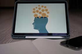 Встреча студентов с психологом прошла в Московском инновационном университете. Фото: Анна Быкова, «Вечерняя Москва»