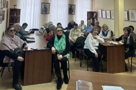 Познавательное занятие о блокаде Ленинграда провели в Совете ветеранов района Замоскворечье. Фото: официальная страница управы в социальных сетях