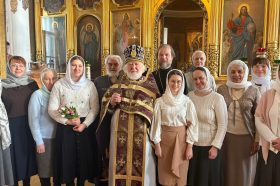 Церковные пения исполнили в рамках дипломных служб студентки ПСТГУ. Фото: официальная страница учреждения в социальных сетях