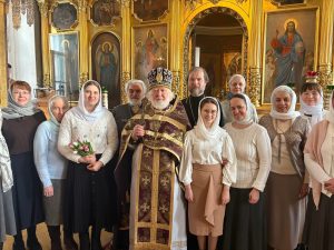 Церковные пения исполнили в рамках дипломных служб студентки ПСТГУ. Фото: официальная страница учреждения в социальных сетях
