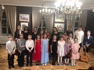 Воспитанники ДШИ имени Дмитрия Бортнянского исполнили концертную программу. Фото: официальная страница учреждения в социальных сетях